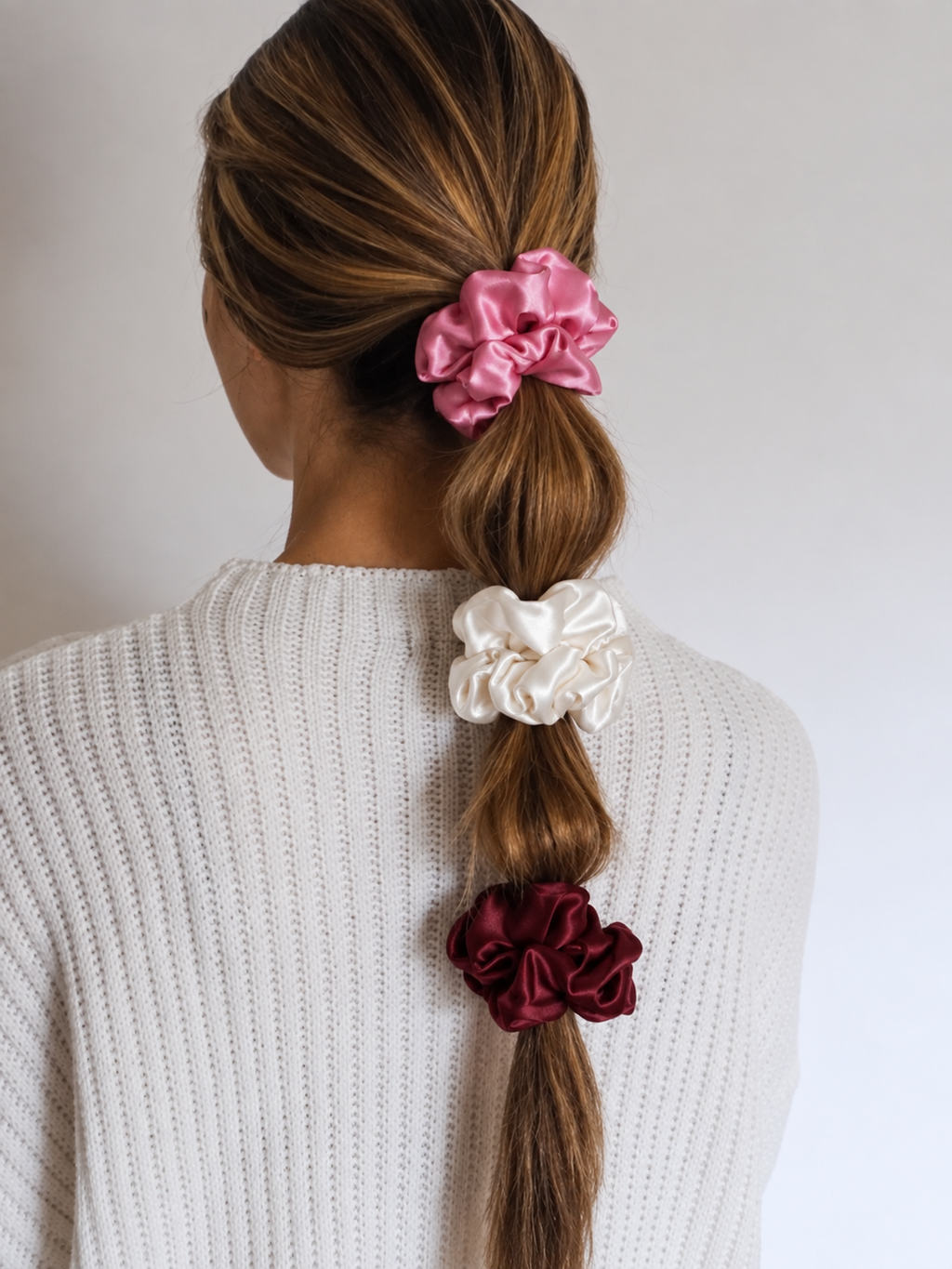 SATIN SCRUNCHIES (set of 4)