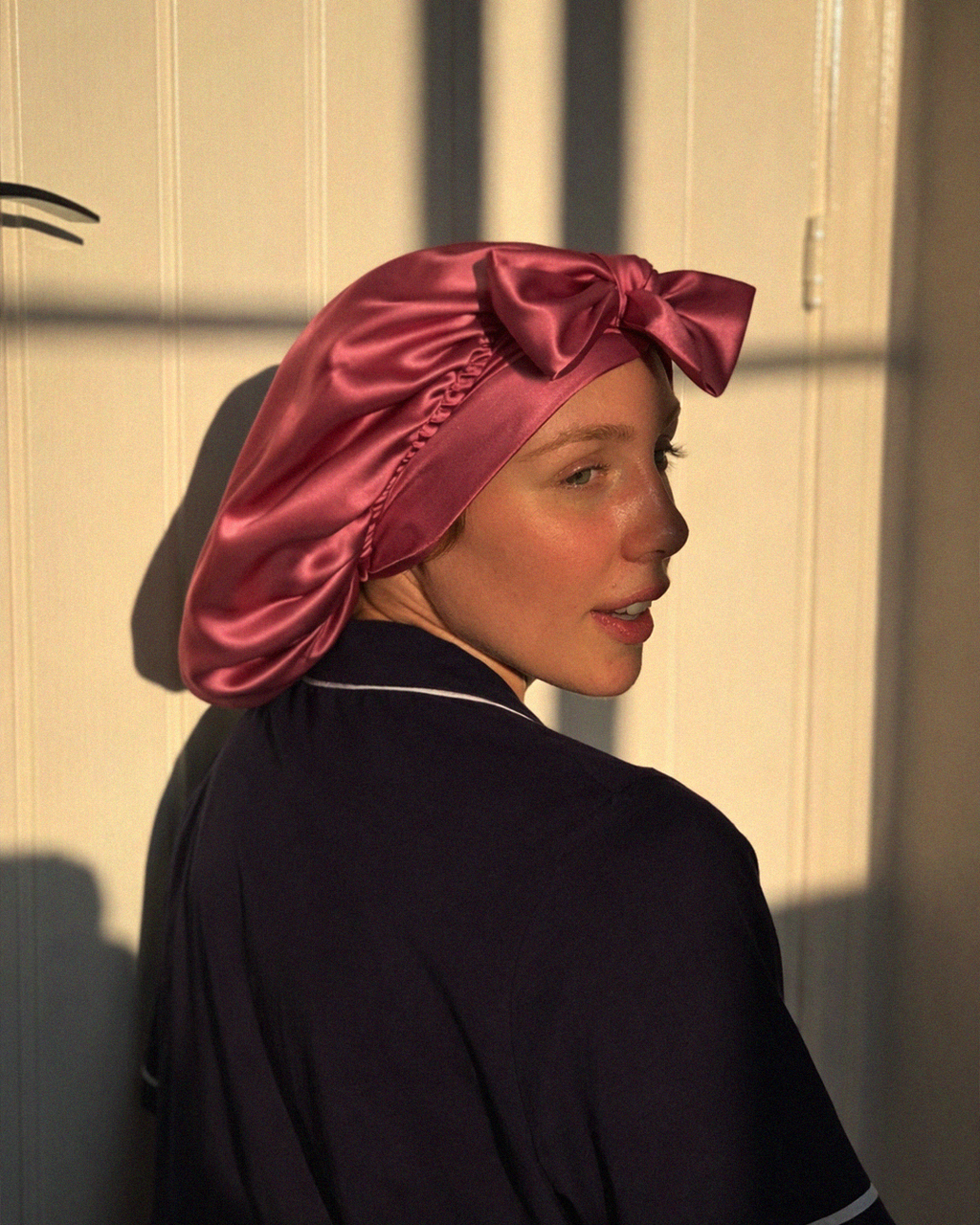 SATIN BONNET